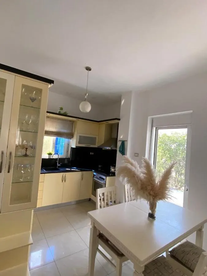 Appartamento Ksamil Guest House Dea